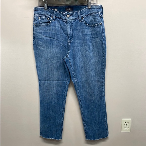 NYDJ Sheri Ankle Denim Jeans Frayed Hem Lift Tuck Technology 12 - Picture 1 of 16